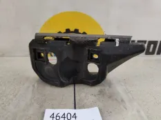 Кронштейн бампера Volvo S40 2005 31265395, передний правый