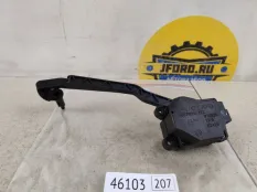 Моторчик заслонок печки Volvo XC90 2007 30676510 C_79