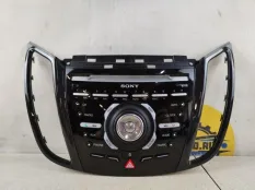 Панель магнитолы Ford Kuga 2013 1832252 CBS