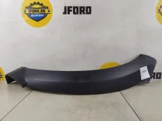 Накладка арки крыла Land Rover Range Rover 4 2013 LR038861 L405, задняя правая