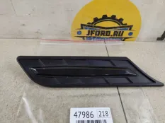 Накладка крыла Suzuki Vitara 2017 7261054P20H22 LY, передняя правая