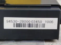 Часы Hyundai Santa Fe 2010 945302B000 CM