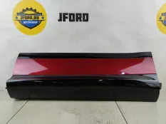 Накладка на дверь Land Rover Range Rover Evoque 2018 LR117668 L551, задняя левая