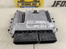 Блок управления двигателем Ford Focus 3 2012 1762228 CB8 1.6 ECOBOOST JQDB