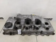 Крышка клапанная Mitsubishi Pajero 4 2007 1035A718 V98W 3.2 D 4M41