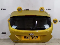 Крышка багажника Ford Focus 3 2011 1838957 CB8