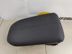 Подлокотник Toyota RAV4 2021 5892042020C1 AXAL52
