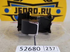 Кнопка стеклоподъемника Lexus NX300 2021 8481078020 AYZ15