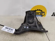 Кронштейн подрамника Lexus NX300 2021 5159748010 AYZ15, задний правый