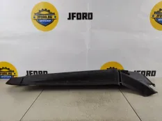 Накладка крышки багажника Land Rover Range Rover Sport SVR 2017 LR055893 L494, задняя правая