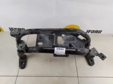 Кронштейн АКПП Land Rover Range Rover 4 2018 LR105302 L405 3.0 LR-V6