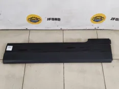 Накладка на дверь Land Rover Range Rover 4 2018 LR048804 L405, передняя правая