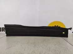 Накладка на дверь Lexus RX450h 2020 7570748030 GYL25, задняя правая