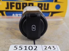USB зарядка Hyundai Santa Fe 2018 96125S1500 TM