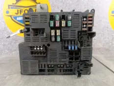 Блок предохранителей подкапотный Volvo XC90 2017 31398003 L_A4 2.0 D D4204T23