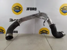 Патрубок интеркулера Volvo XC90 2017 31657743 L_A4 2.0 D D4204T23