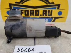 Моторчик бачка омывателя Land Rover Range Rover 3 2006 DMC500040 L322