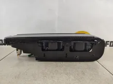 Подстаканник Volvo XC90 2019 31389958 L_A2
