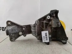 Кронштейн генератора Ford Mondeo 4 2008 1583487 BD 2.5 HUBA