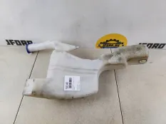 Бачок омывателя Ford Fiesta 2013 1764300 MK7