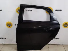 Дверь Ford Focus 3 2013 2172760 CB8, задняя левая