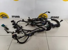 Проводка на двигатель Ford Focus 3 2013 1840783 CB8 1.6 PNDA