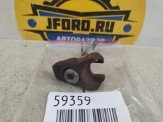 Кронштейн форсунки Land Rover Freelander 2007 LR001331 L359 2.2 D 224DT