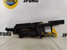Кронштейн обшивки багажника Volvo XC90 2018 31377849 L_A2, правый