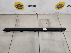 Кронштейн накладки порога Volvo XC90 2019 31395857 L_A2, задний левый