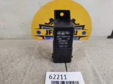 Реле свечей накала Volvo C30 2007 3M5T12A343AA 2.0 D D4204T