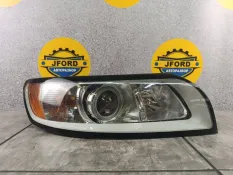 Фара Volvo V50 2010 31299590 MW76, правая