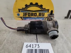 Моторчик бачка омывателя Land Rover Freelander 2009 LR002306 L359