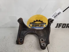 Кронштейн ТНВД Mitsubishi L200 2010 1064A034 KB4T 2.5 D 4D56