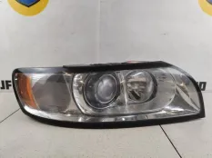 Фара Volvo V50 2010 31299616 MW76, правая