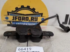 Замок капота Volvo V70 2010 31356007