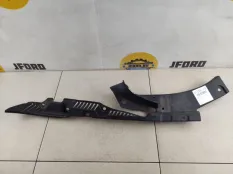 Накладка на крыло Volvo XC60 2019 32216110 UZ 2.0 B4204T26, передняя правая