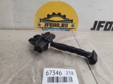 Ограничитель двери Volvo XC60 2019 31424466 UZ, передний