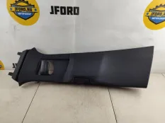 Обшивка стойки центральной Volvo XC60 2019 32132588 UZ, левая