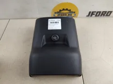 Накладка на консоль подлокотника Volvo XC60 2019 31417524 UZ