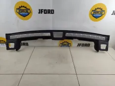 Накладка на заднюю панель Volvo XC60 2019 31440641 UZ