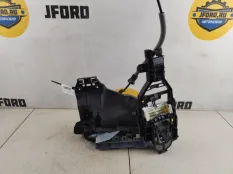 Замок двери Volvo XC60 2019 32353629 UZ, передний левый