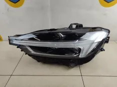 Фара Volvo XC60 2019 31655234 UZ, левая