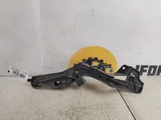Кронштейн подрамника Volvo XC90 2019 31406215 L_A4 2.0 D D4204T23, задний правый