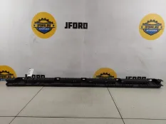 Кронштейн накладки порога Volvo XC90 2020 32216526 L_A2, задний правый