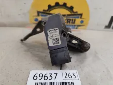 Датчик положения кузова Volvo XC60 2018 32381798 UZ, задний правый