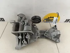 Кронштейн компрессора кондиционера Volvo V40 2013 31401077 MV 2.0 B5204T9