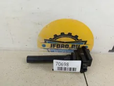 Катушка зажигания Suzuki Grand Vitara 2002 3341077E21 TL52 2.0 J20A