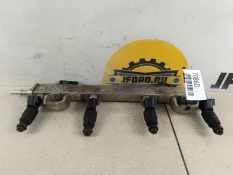 Рампа топливная Mazda 3 2003 L3G313150 BK 2.0 LF