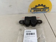 Замок капота Volvo V70 2009 31356007 BW69, правый