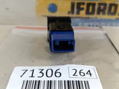 Кнопка омывателя фар Toyota Land Cruiser Prado 2021 8415060070 J150